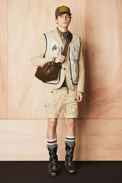Look 12